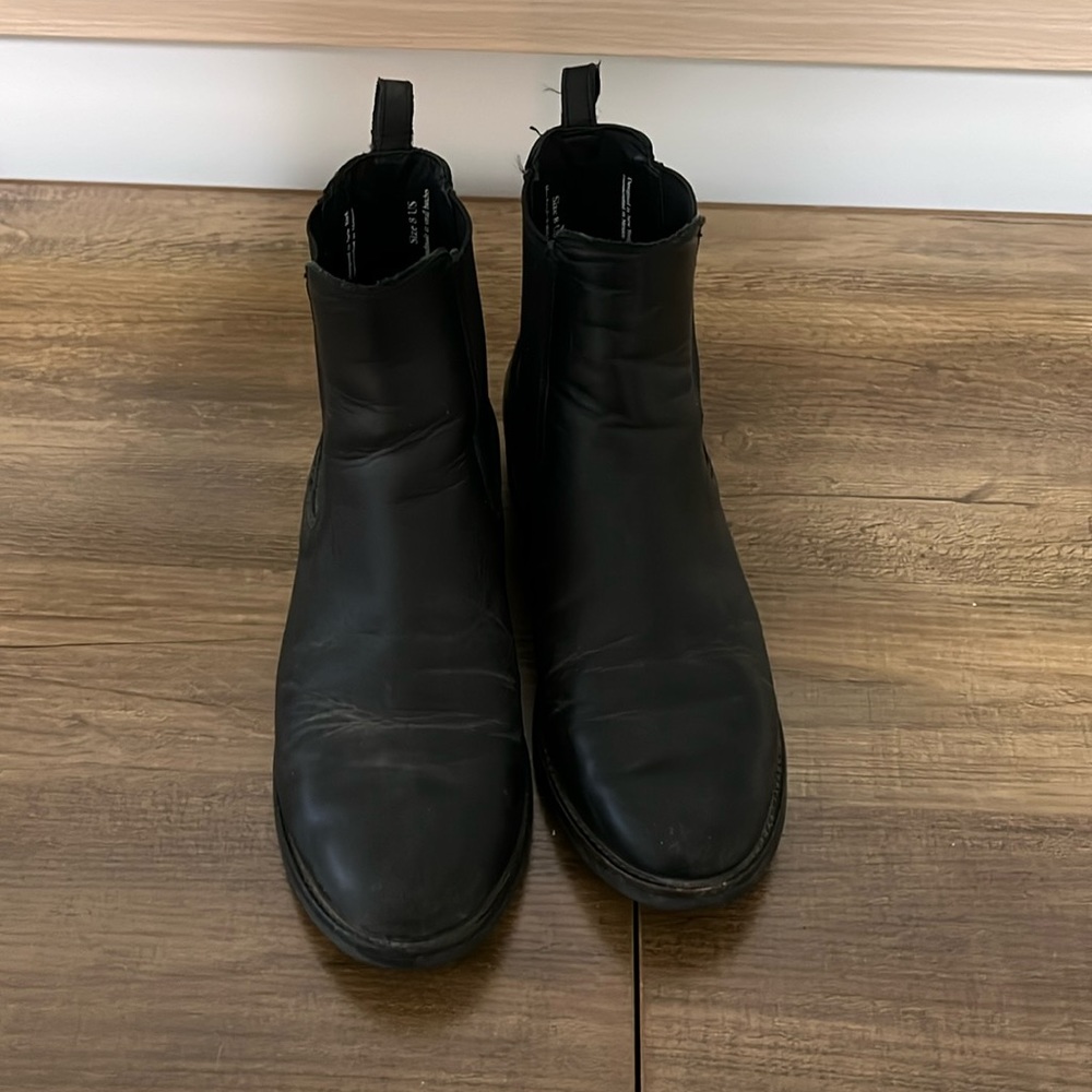 Thursday Chelsea Boots